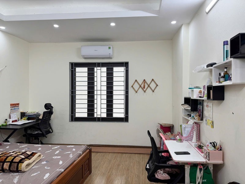 Bán nhà ngõ 68/79 Nguyễn Văn Linh 46,6m2 x 5 tầng - Ô tô tránh - Đón quy hoạch đường 13m lô góc 5
