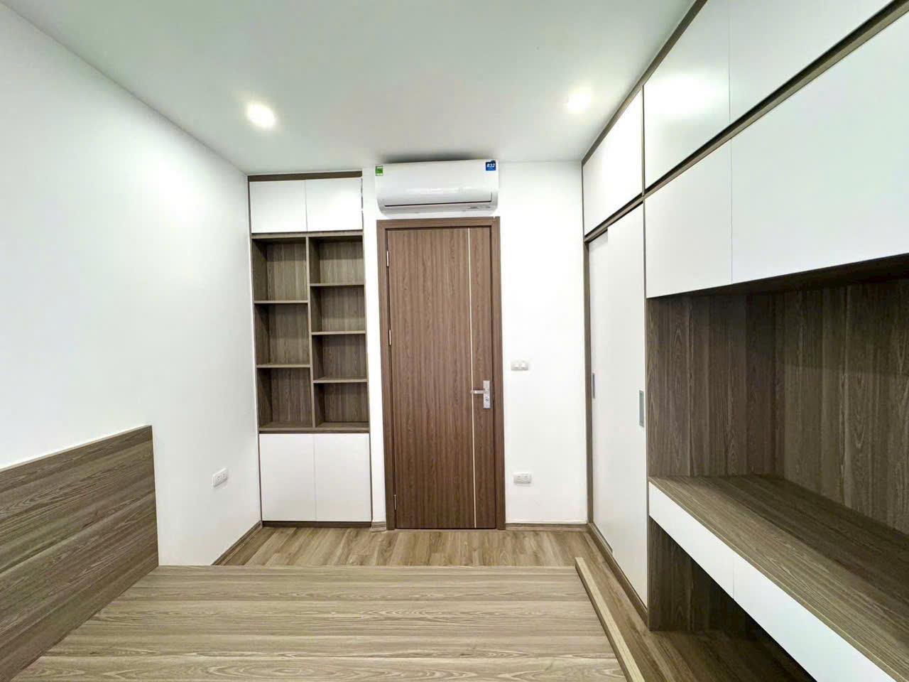 Hàng hiếm! Nhỉnh 5 tỷ có ngay nhà phố ĐỘI CẤN, BA ĐÌNH 3