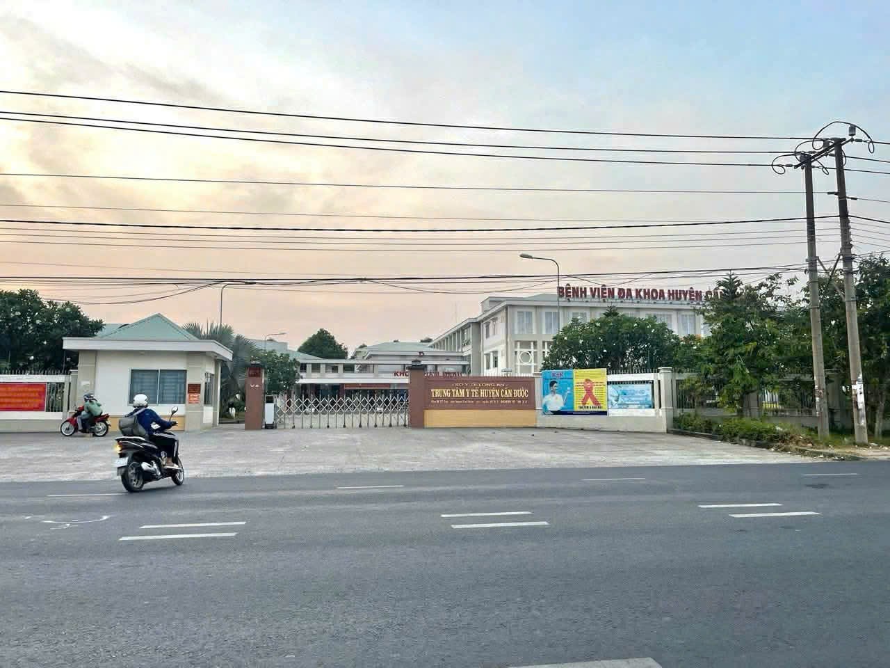 Bán đất thổ cư đường beton oto khu 1B , thị trấn Cần Đước dt 133m2 giá 1,3 tỷ