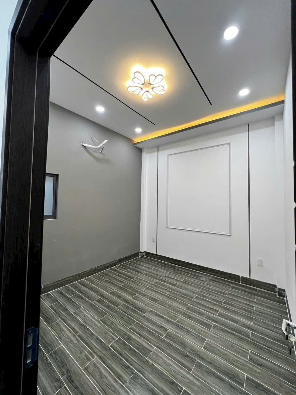 Bán 8 căn nhà xây đồng bộ 1/ đường Chợ Chiều, thị trấn Đức Hòa dt 110m2 giá từ 2,55 tỷ đến 2,8 tỷ 1 6