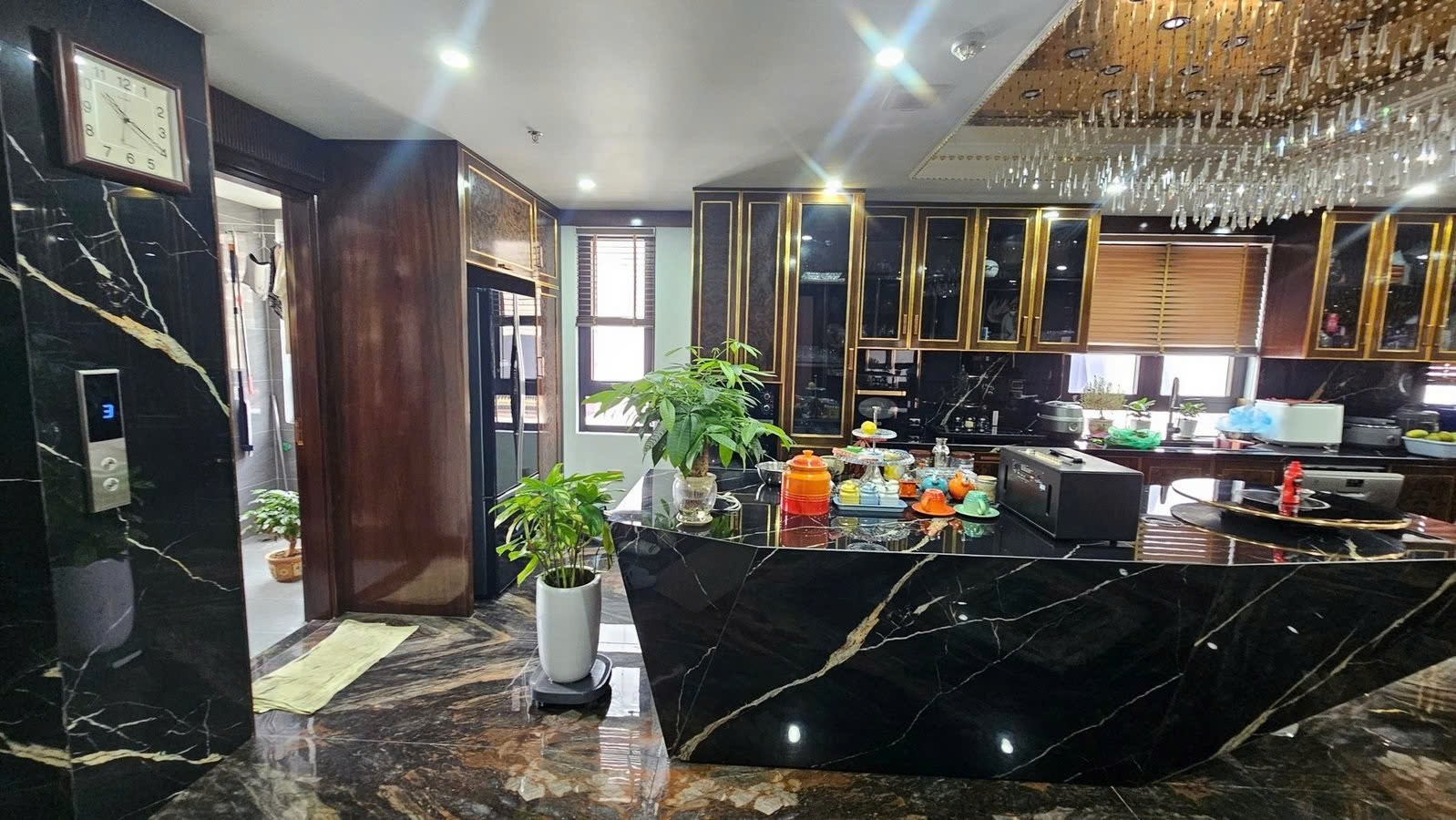 Bán Tòa Nhà VP Mặt Phố Nguyễn Văn Cừ, Long Biên  160m2 MT9m 10 Tầng 3 Thoáng 135 tỷ 4