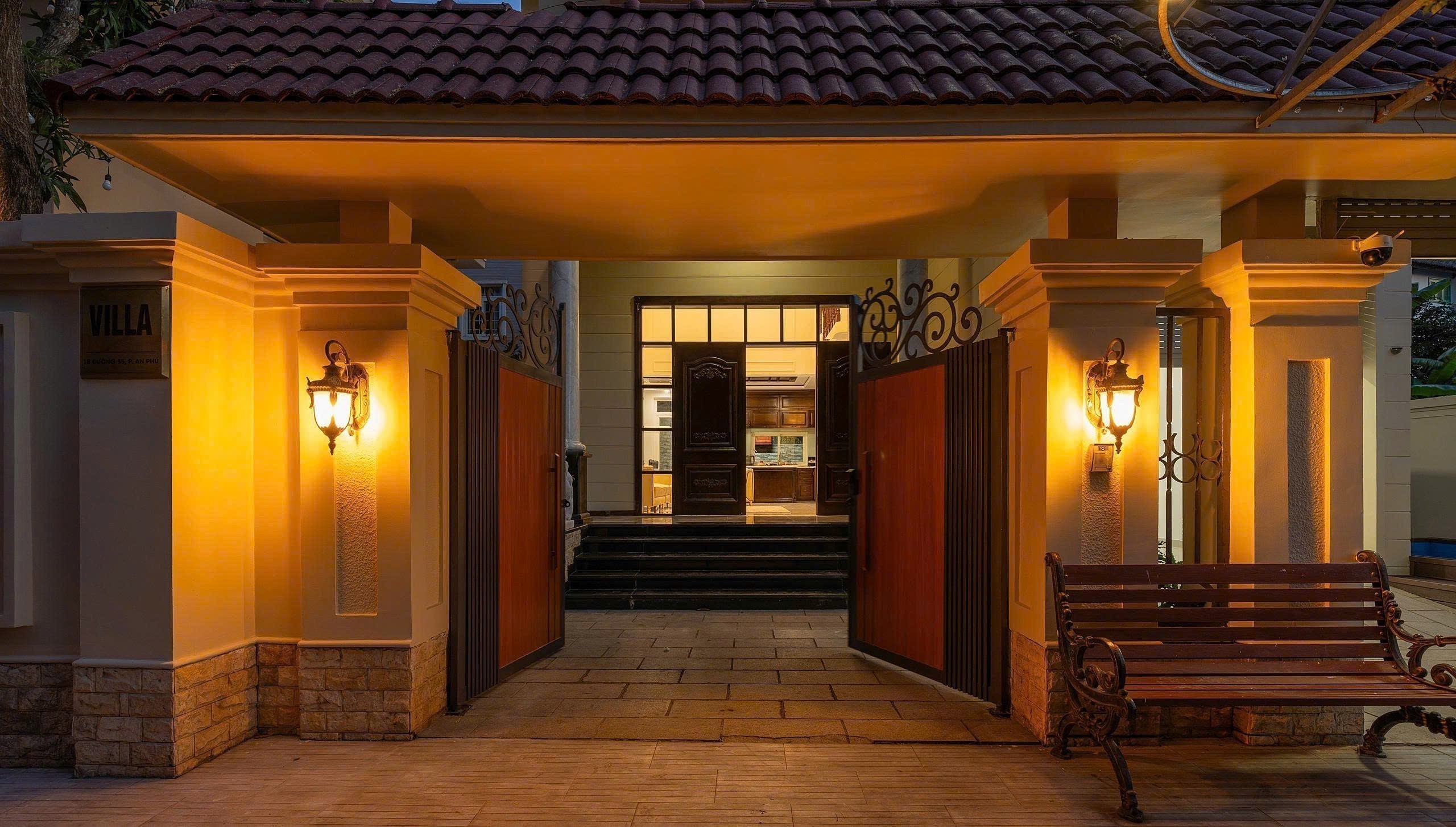 Cho thuê Nhà mặt tiền Phường An Phú, Quận 2, Diện tích 300m², Giá Thương lượng 2