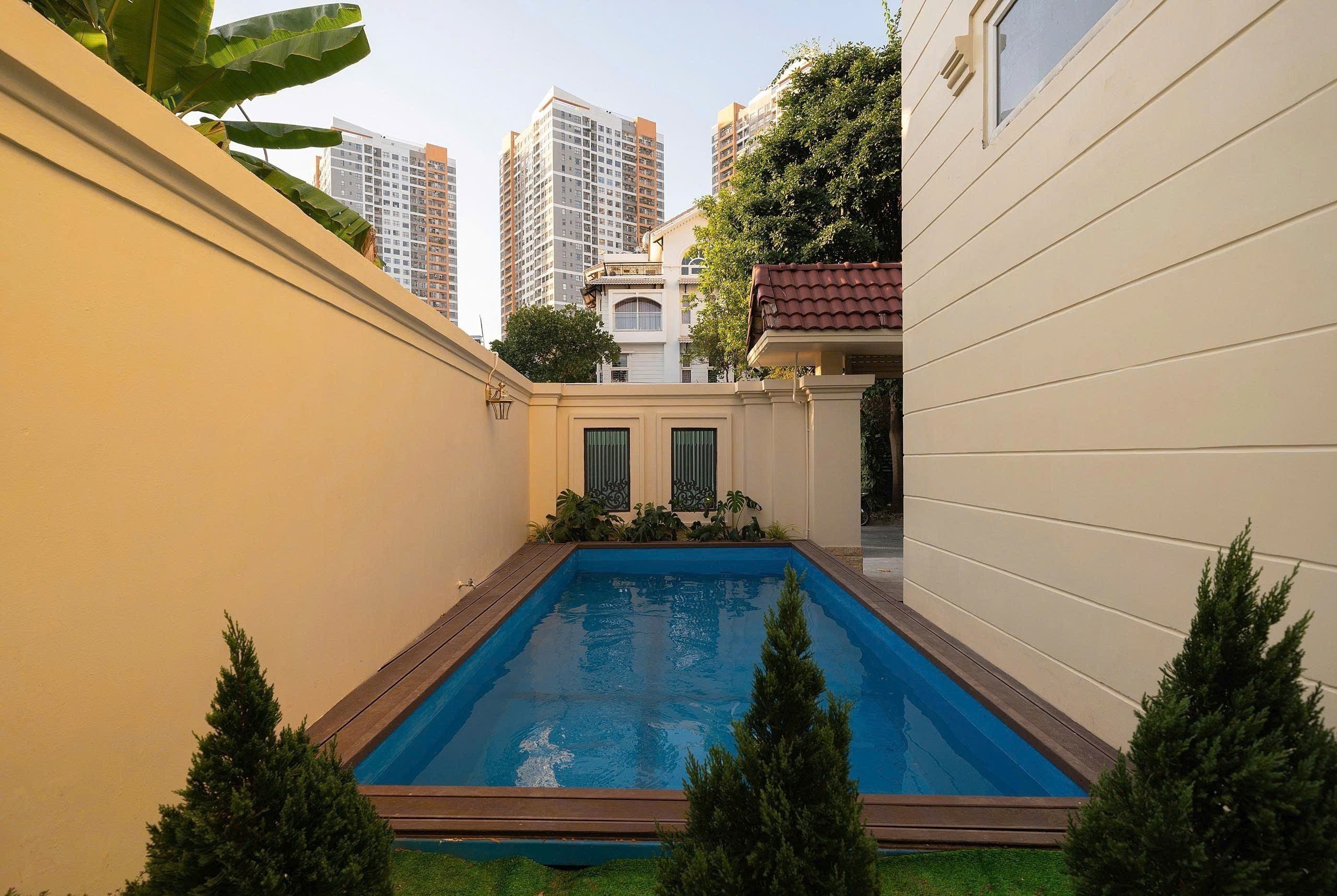 Cho thuê Nhà mặt tiền Phường An Phú, Quận 2, Diện tích 300m², Giá Thương lượng 9