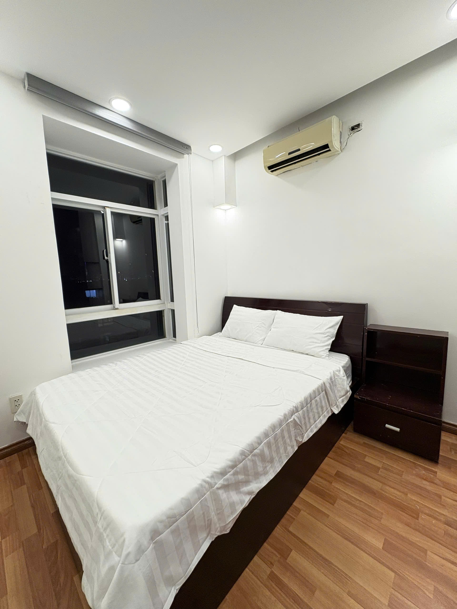 Cho thuê Căn hộ chung cư Phường Phú Mỹ, Quận 7, Diện tích 85m², Giá Thương lượng 3