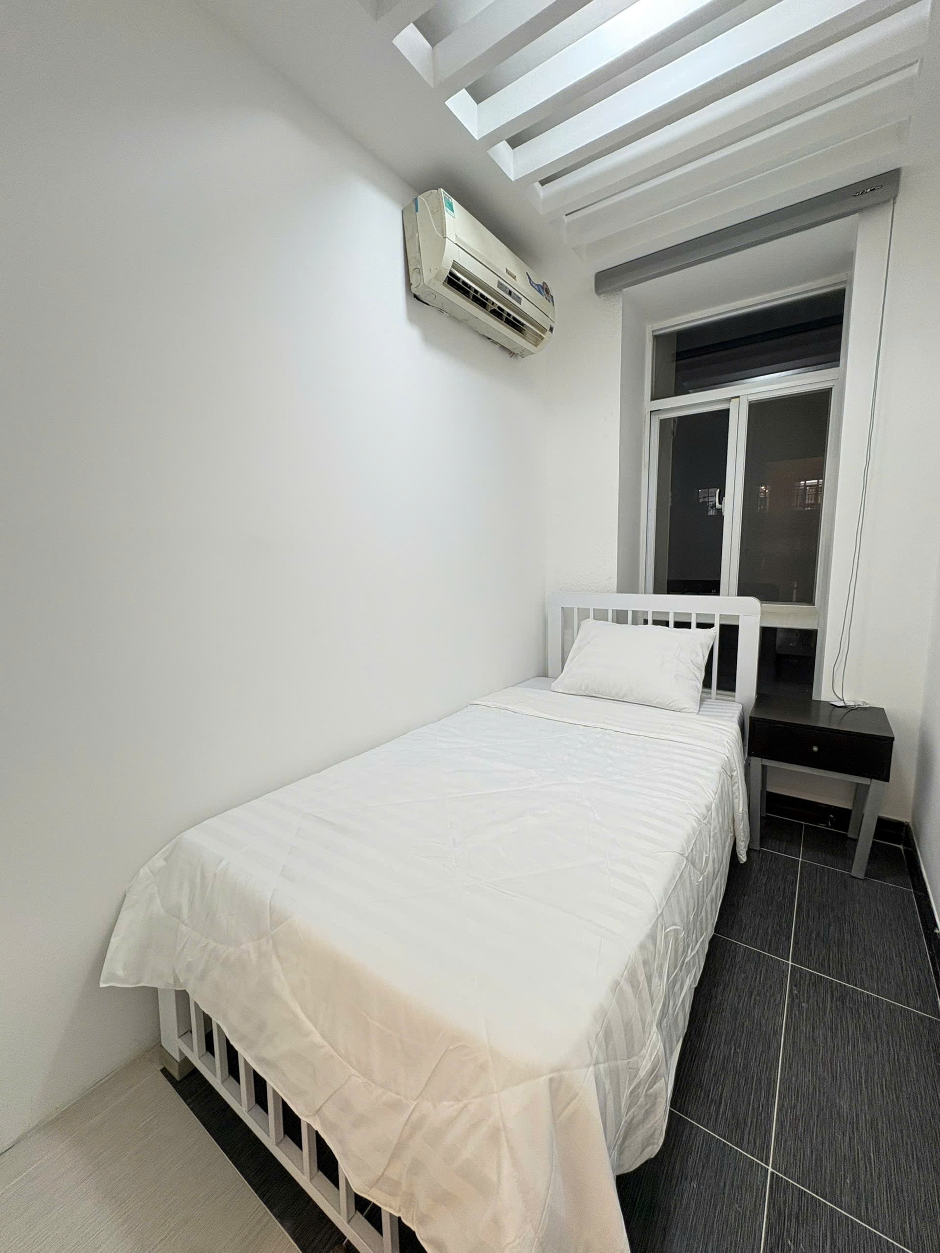 Cho thuê Căn hộ chung cư Phường Phú Mỹ, Quận 7, Diện tích 85m², Giá Thương lượng 9
