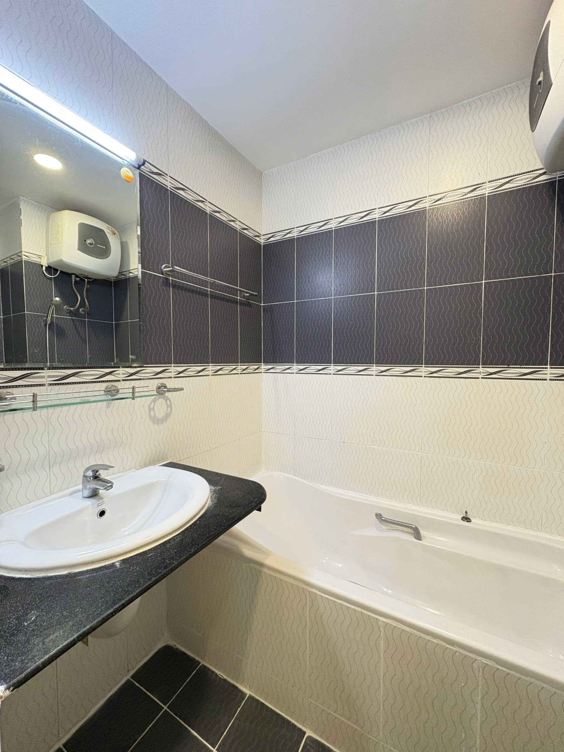 Cho thuê Căn hộ chung cư Phường Phú Mỹ, Quận 7, Diện tích 85m², Giá Thương lượng 7