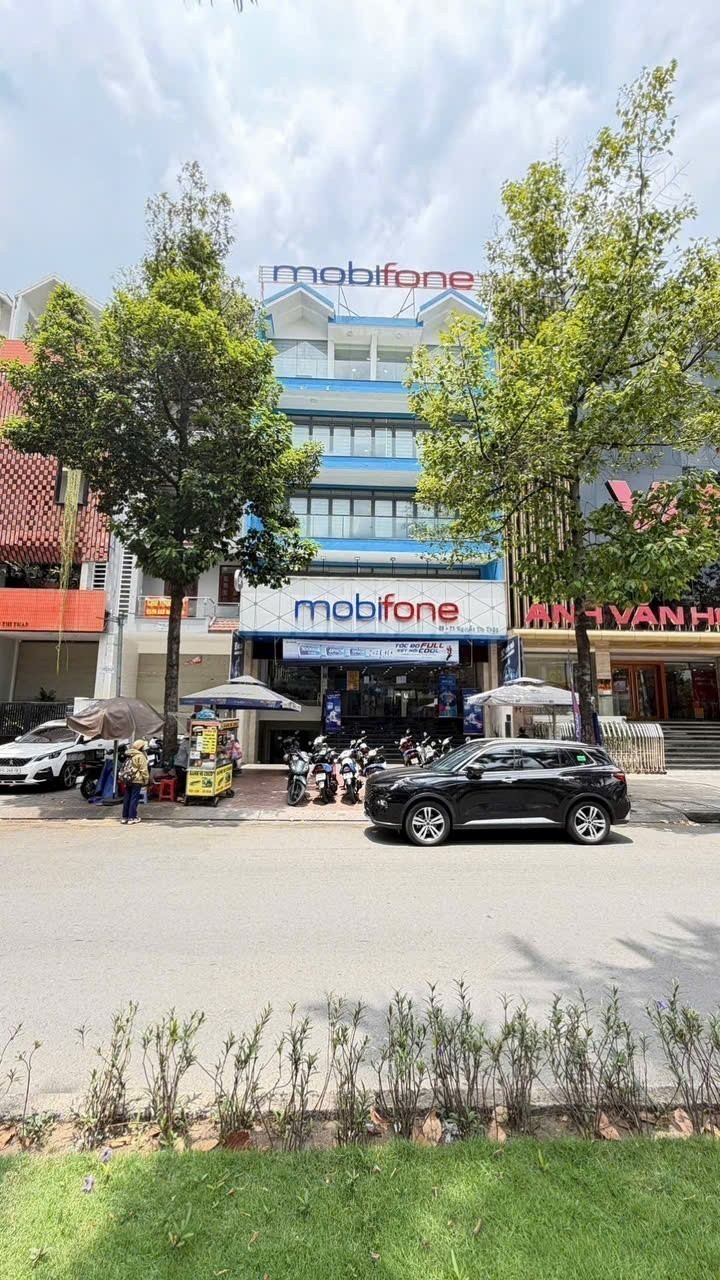 Cho thuê Nhà mặt tiền Quận 7, Hồ Chí Minh, Diện tích 100m², Giá 280 Triệu/tháng 2