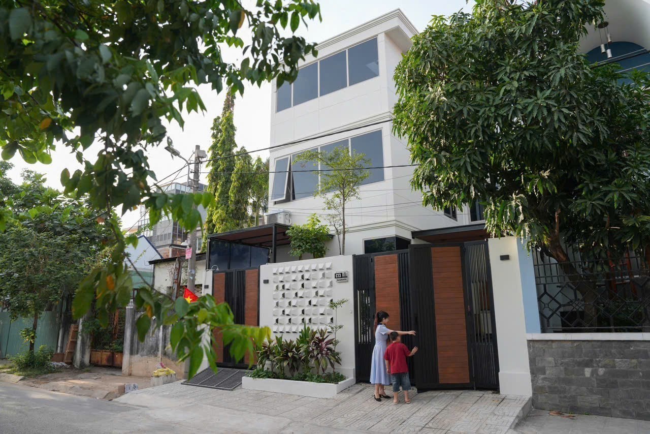 Cần bán Nhà mặt tiền Phường Phú Thuận, Quận 7, Diện tích 157m², Giá 18.5 Tỷ 20