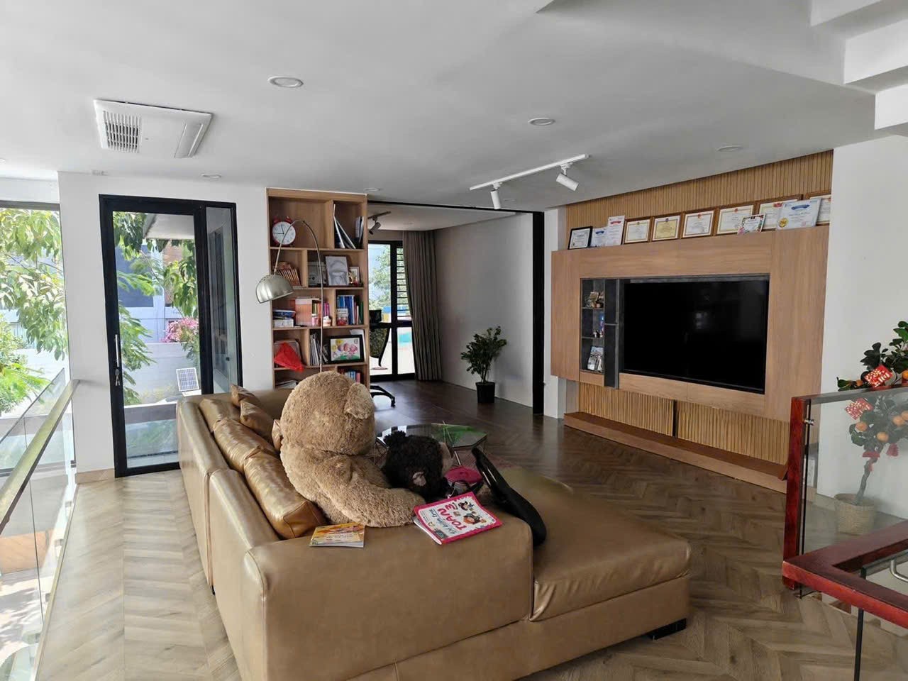 Cho thuê Biệt thự Phường Phú Mỹ, Quận 7, Diện tích 231m², Giá 60 Triệu/tháng