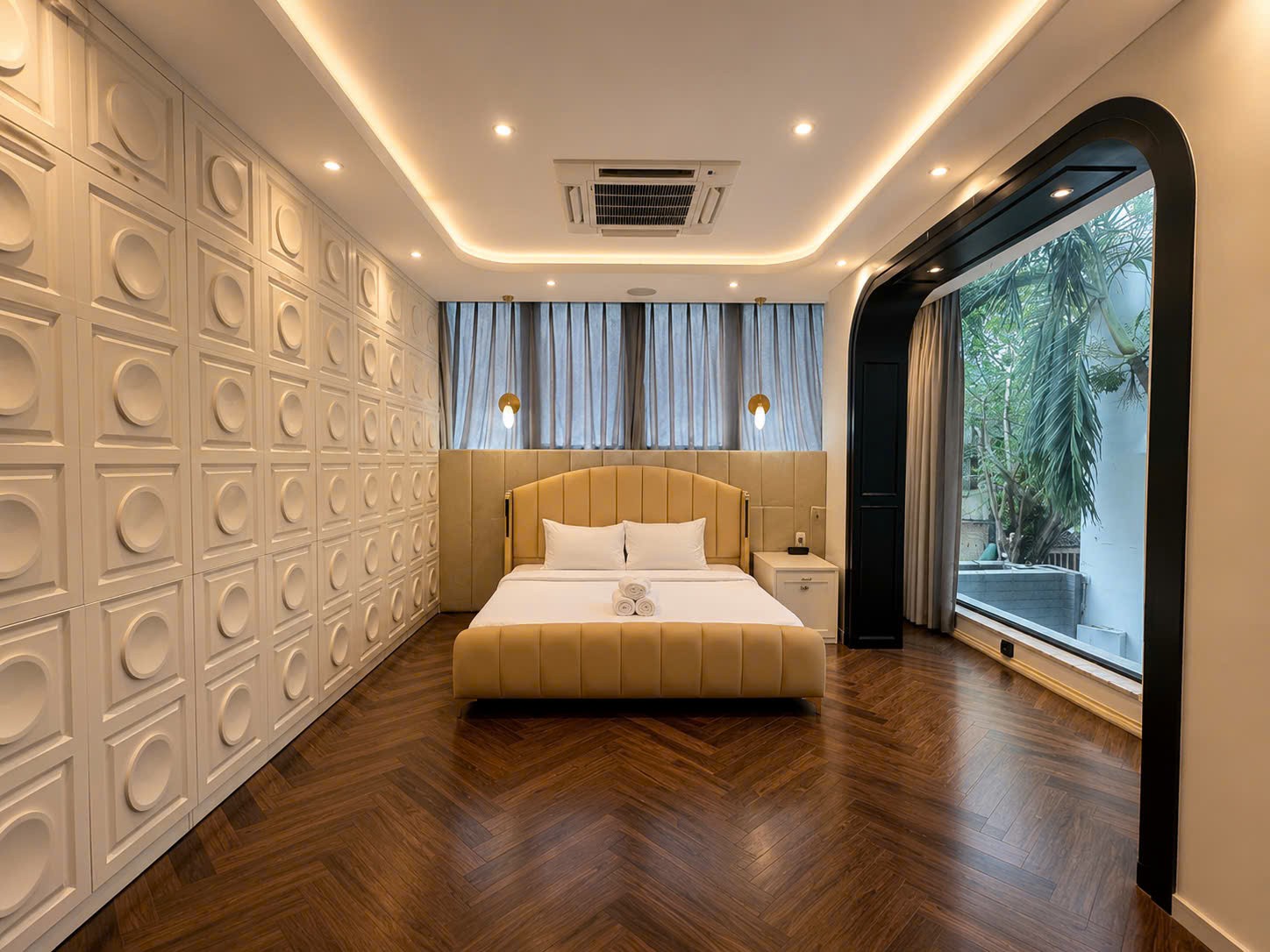 Cho thuê Biệt thự Quận 1, Hồ Chí Minh, Diện tích 200m², Giá Thương lượng 7