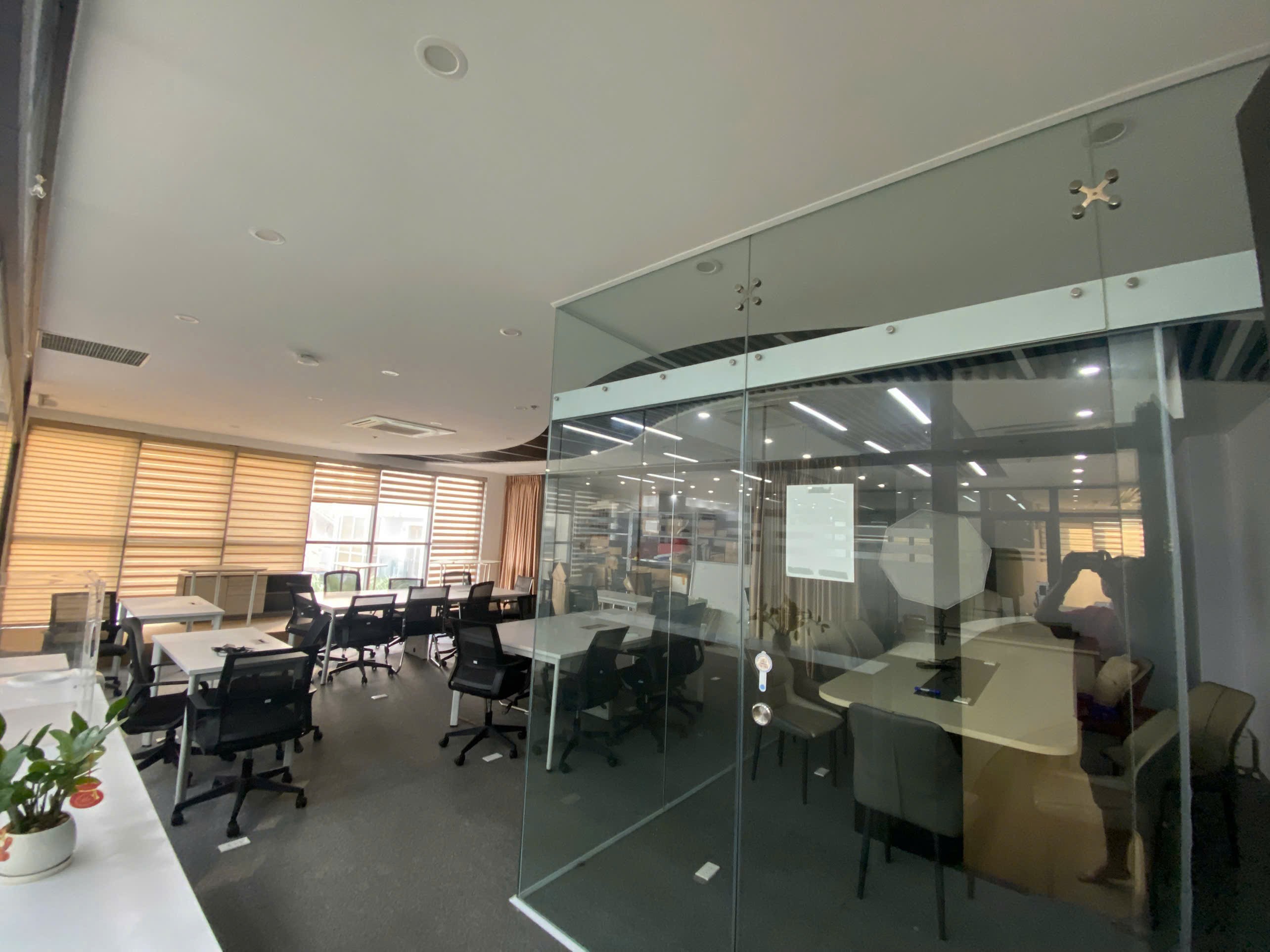 SÀN VĂN PHÒNG ĐẲNG CẤP 400M2 TẠI TÒA 29T, KĐT TRUNG HÒA NHÂN CHÍNH 3