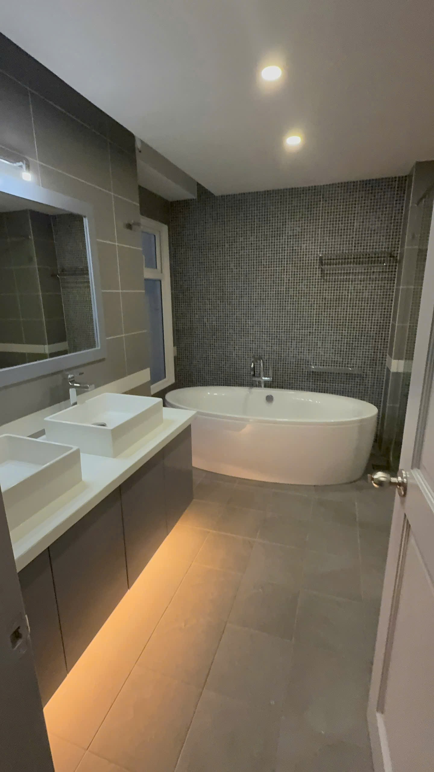 Cho thuê Biệt thự Quận 7, Hồ Chí Minh, Diện tích 150m², Giá 75 Triệu/tháng 6
