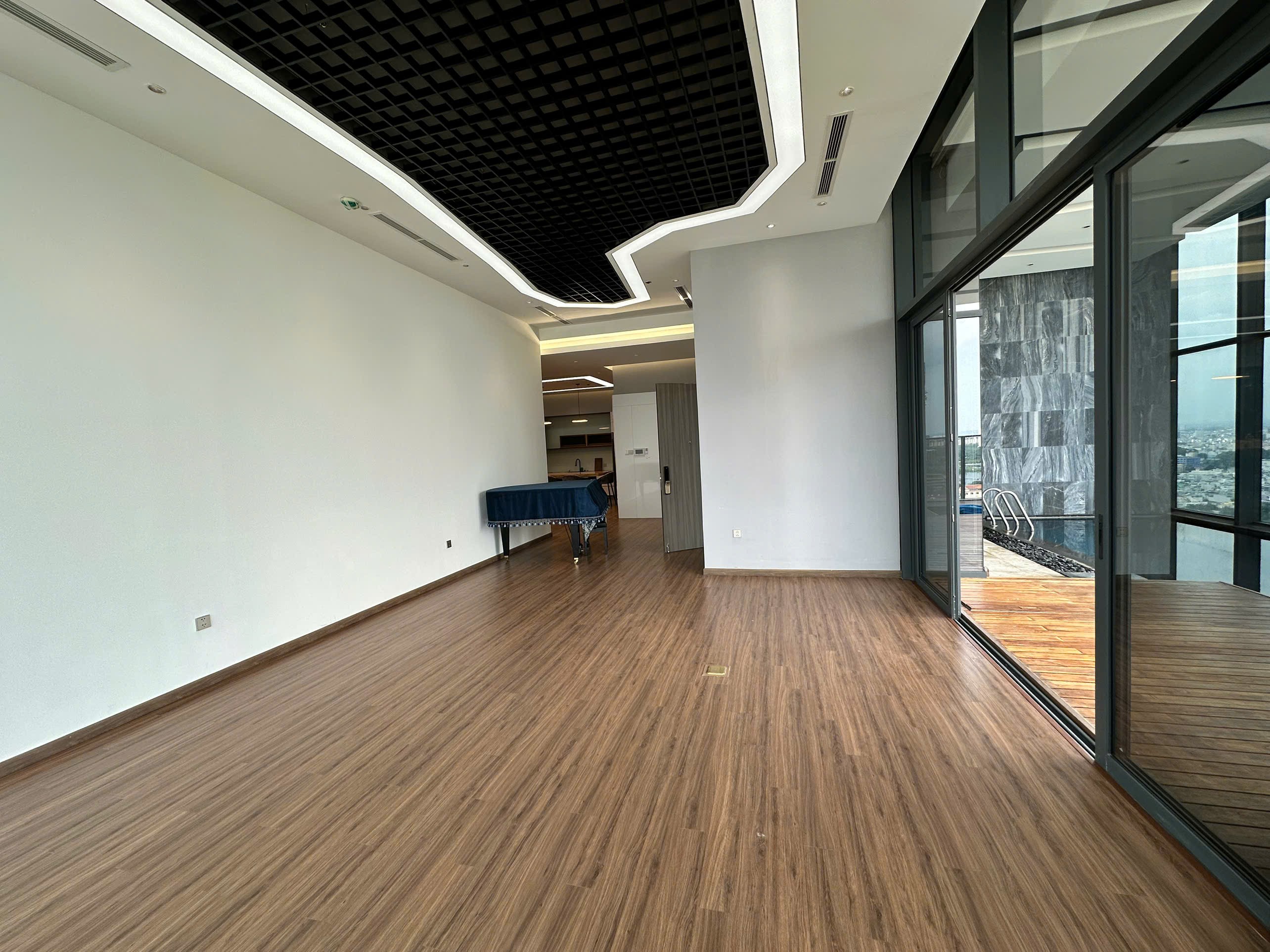 Cho thuê Căn hộ chung cư Quận 1, Hồ Chí Minh, Diện tích 300m², Giá 200 Triệu/tháng 9