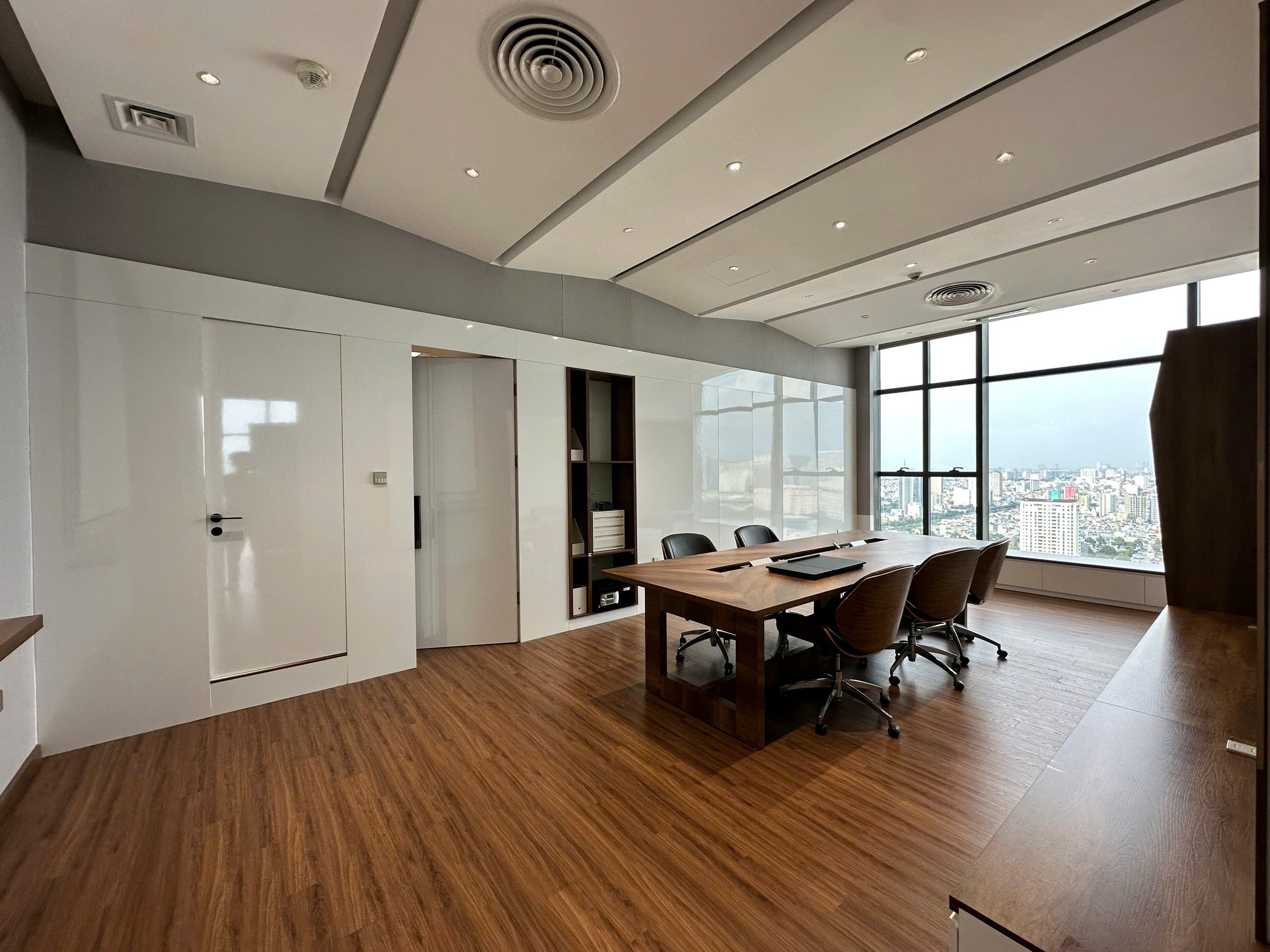 Cho thuê Căn hộ chung cư Quận 1, Hồ Chí Minh, Diện tích 300m², Giá 200 Triệu/tháng 16