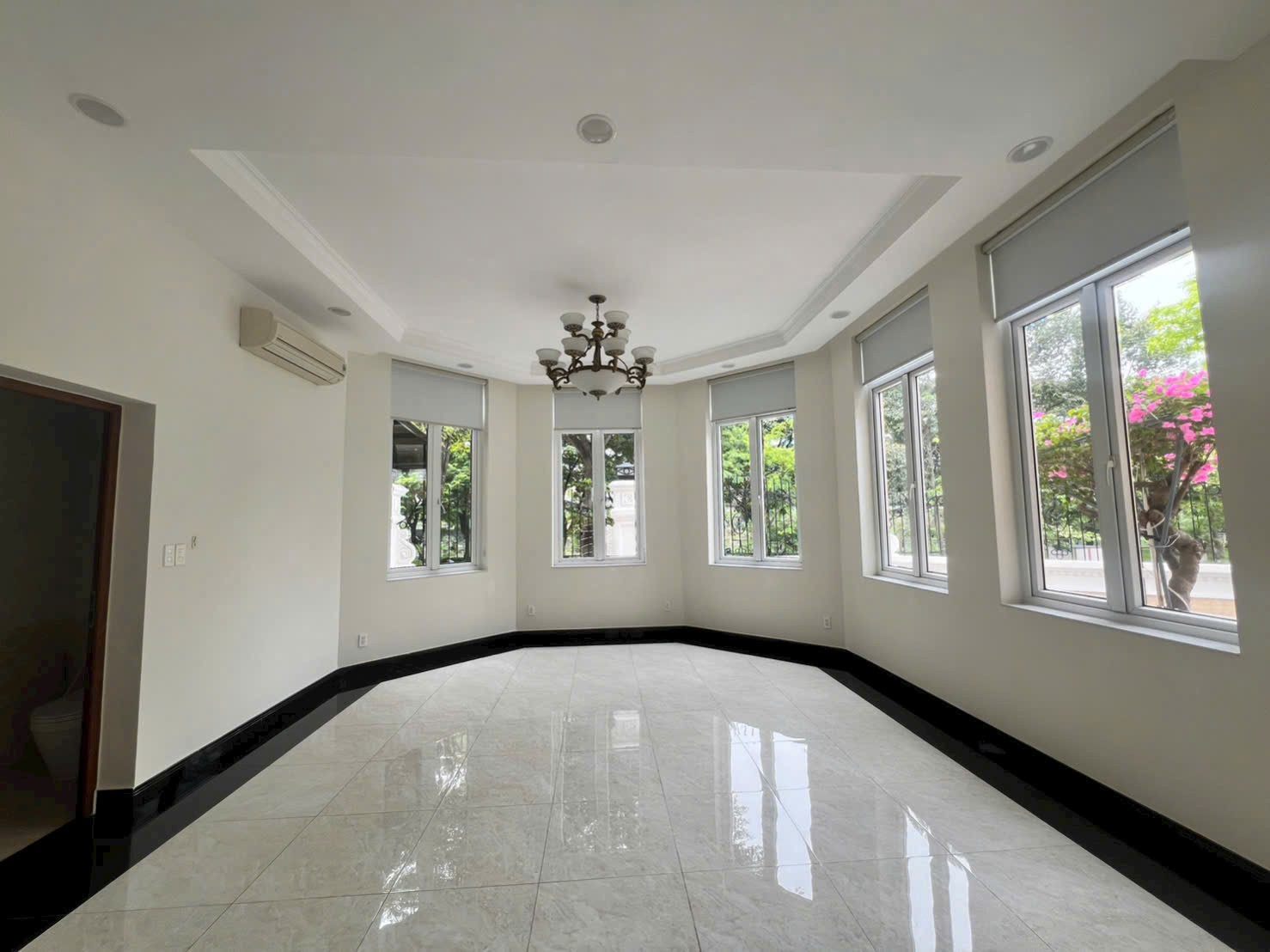 Cần bán Biệt thự Quận 7, Hồ Chí Minh, Diện tích 320m², Giá 89 Tỷ 4