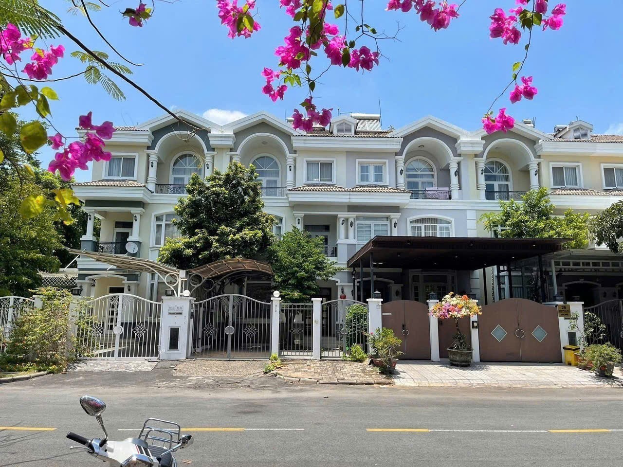 Cho thuê Nhà mặt tiền Phường Phú Mỹ, Quận 7, Diện tích 140m², Giá 042 Triệu/tháng 8