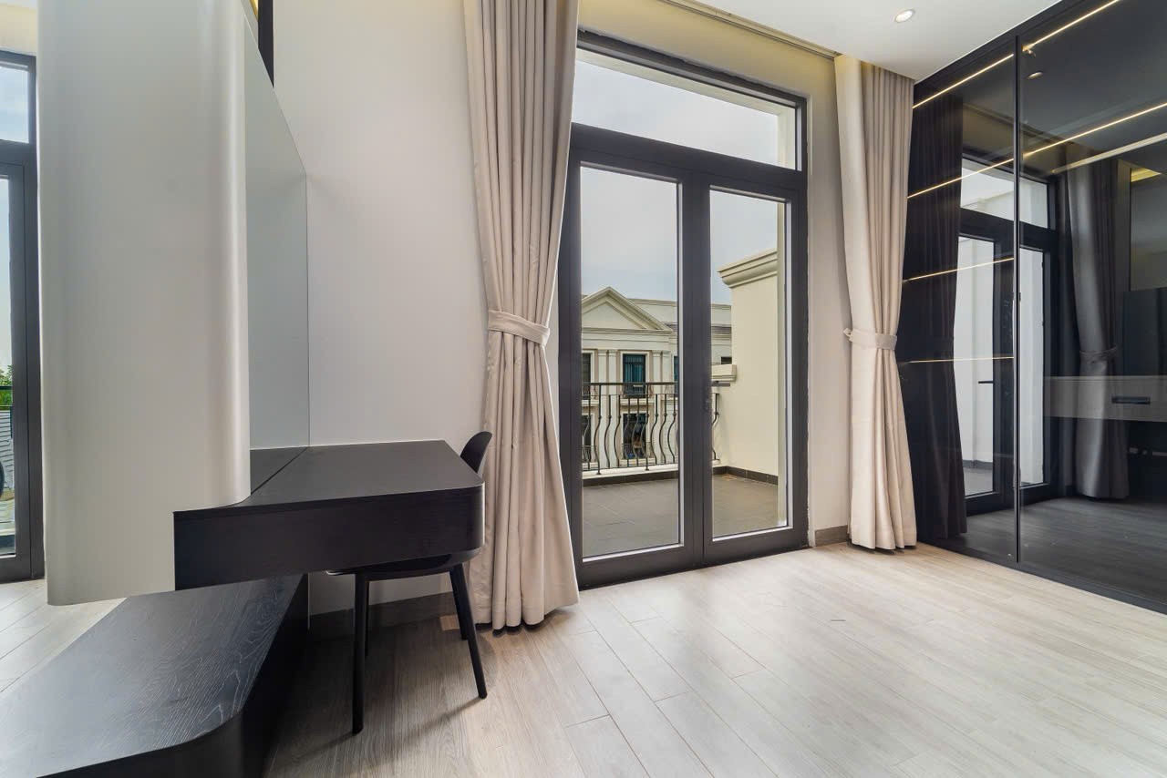 Cho thuê Nhà mặt tiền Phường Long Bình, Quận 9, Diện tích 100m², Giá 100 Triệu/tháng 16