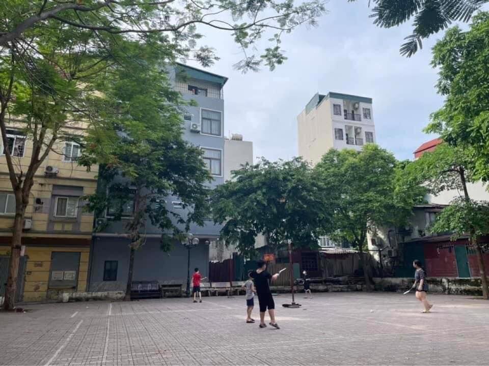 Bán nhà ngõ 109 Quan Nhân,lô góc,2 mặt thoáng,view Royalcity,40m2,5T,mt:4,2m 6