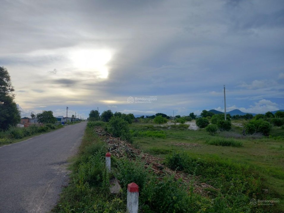 Bán gấp đất đường Võ Văn Tần xã Tân Tiến Lagi Bình Thuận 16x29m 653m2 gần biển 1 km 1