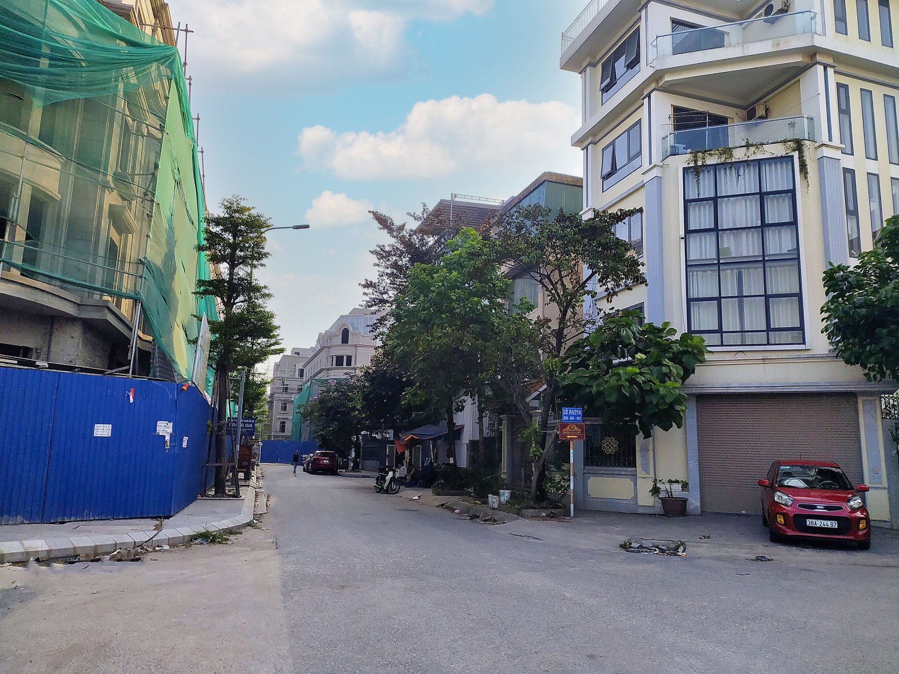 Bán gấp Shophouse Nguyễn Xiển 86m2 x 6tầng, SĐCC, khu KD sầm uất 2