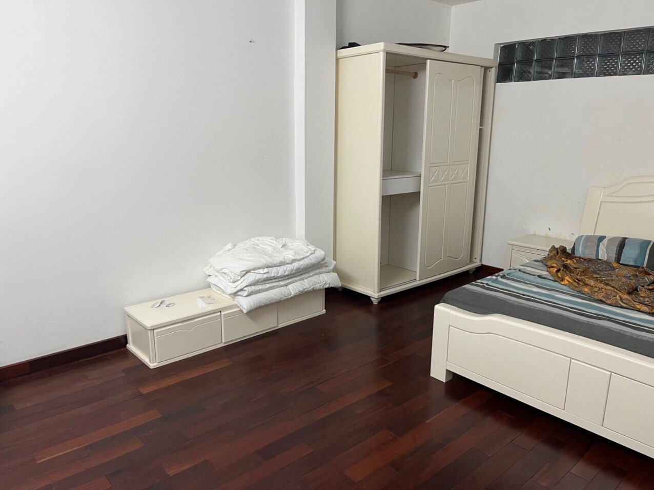 Cho thuê Chung cư mini đường Ngọc Hà, Phường Ngọc Hà, Diện tích 95m², Giá Thương lượng 2