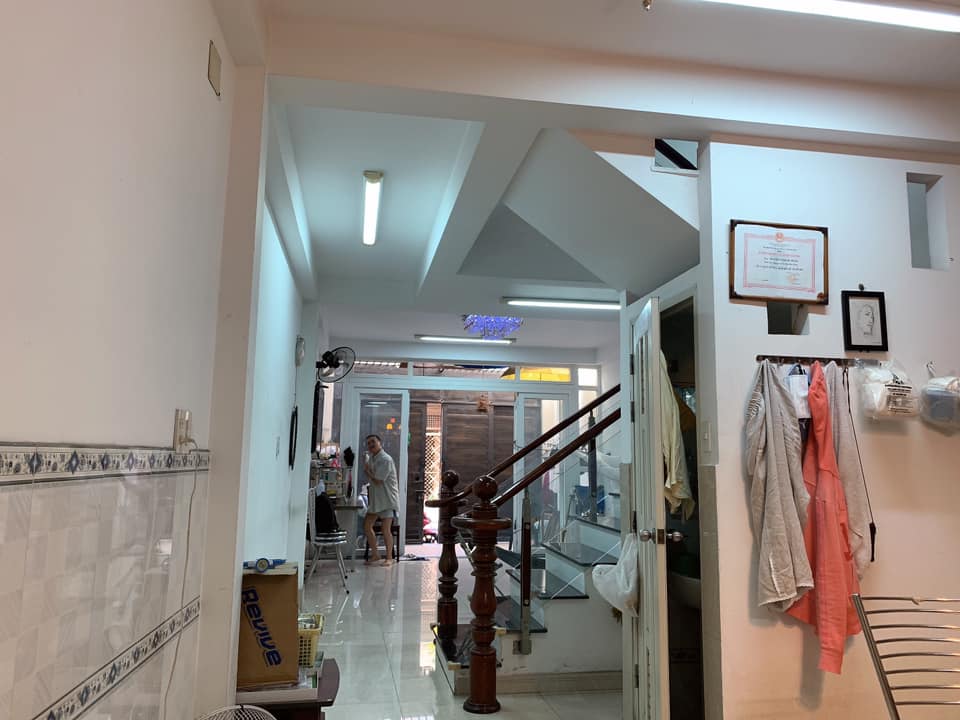 Cần bán Nhà mặt tiền đường Nguyễn Thượng Hiền, Phường 6, Diện tích 60m², Giá 9.5 Tỷ 3