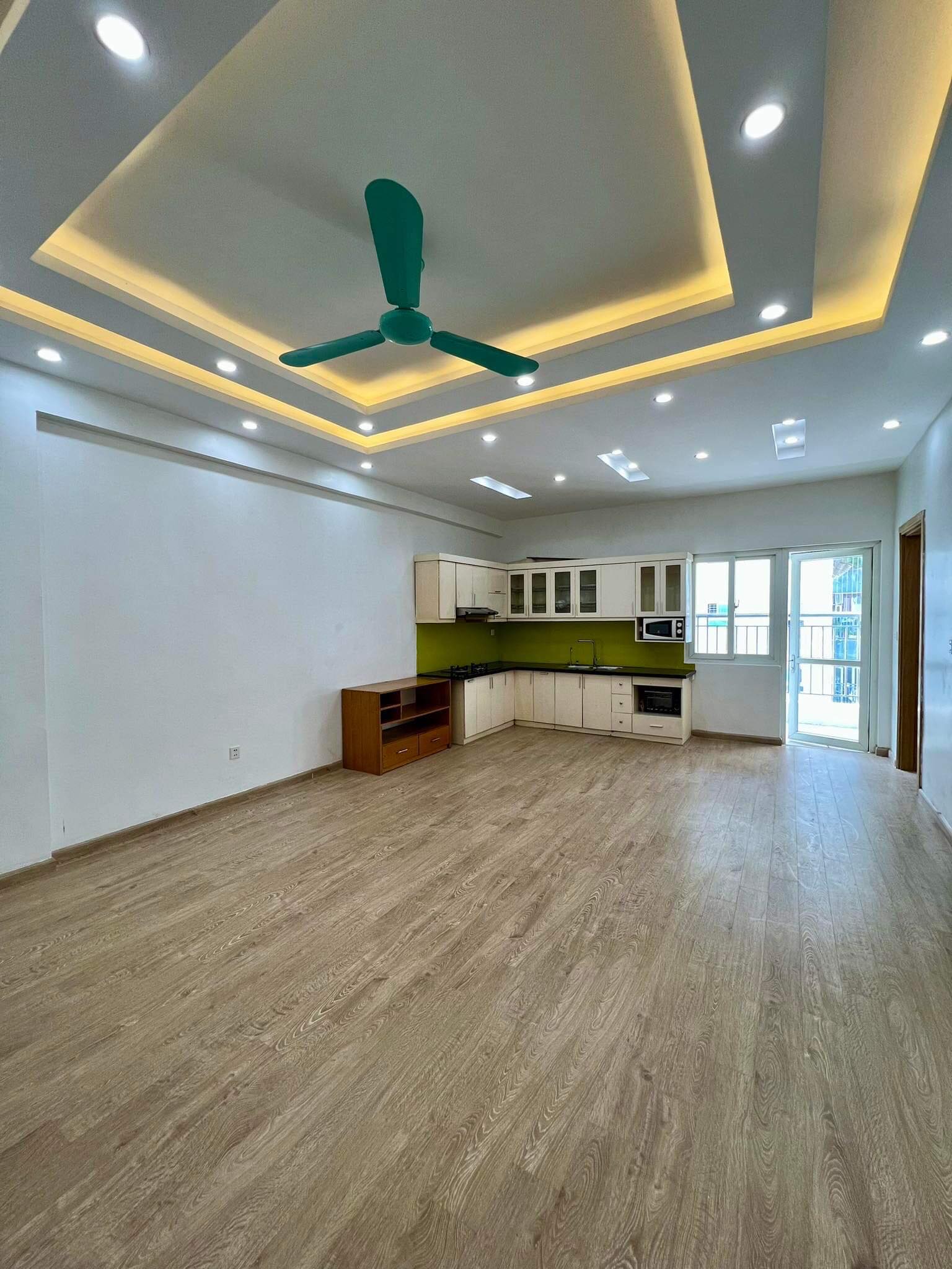 Cần bán gấp căn chung cư 2PN, rộng 77m² hướng Đông Nam tại KĐT Thanh Hà Cienco 5 2