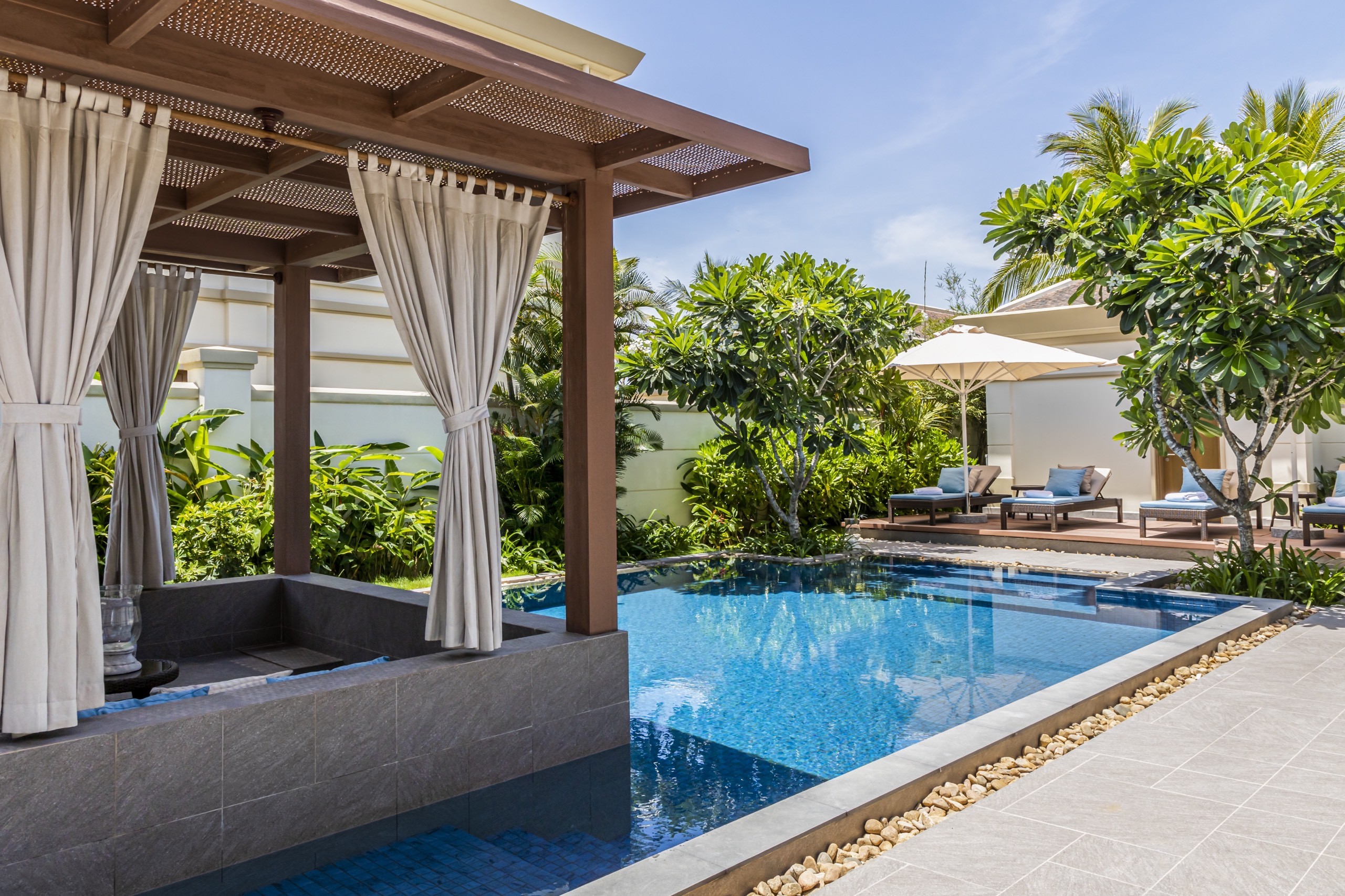 Chỉ 32 tỷ sở hữu ngay căn biệt thự biển 2 phòng ngủ tại bãi biển đẹp nhất dự án Fusion Resort & Villas Đà Nẵng - Lh Hương 0903407925 10