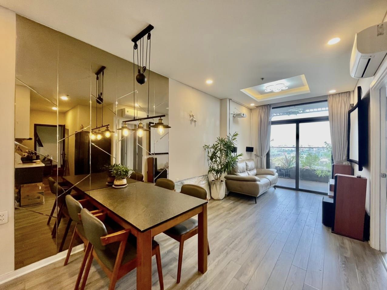 Cho thuê Căn hộ chung cư dự án Đà Nẵng Plaza, Diện tích 80m², Giá Thương lượng 2