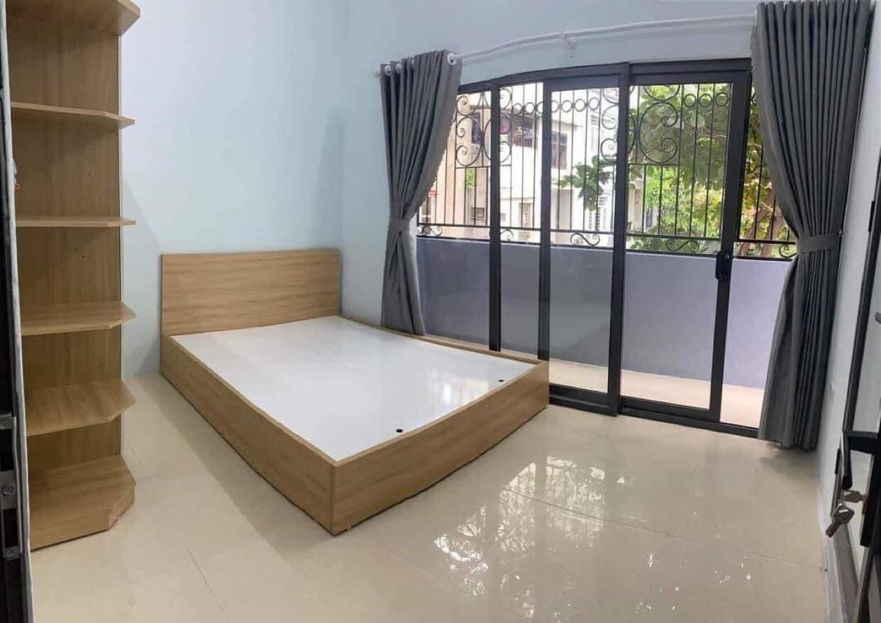 Bán nhà ngõ 109 Quan Nhân,lô góc,2 mặt thoáng,view Royalcity,40m2,5T,mt:4,2m 2