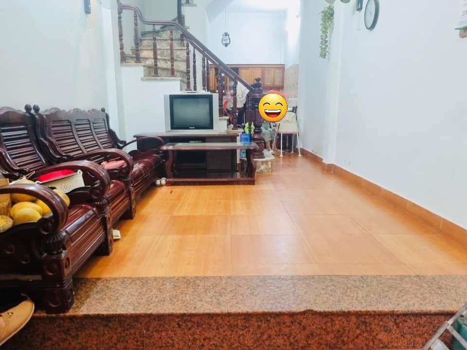 Bán nhà phố Mễ Trì; 4 chỗ đỗ cửa; 10m ra oto tránh; Ngõ thông; Nhà đẹp ở ngay! 40m2 2