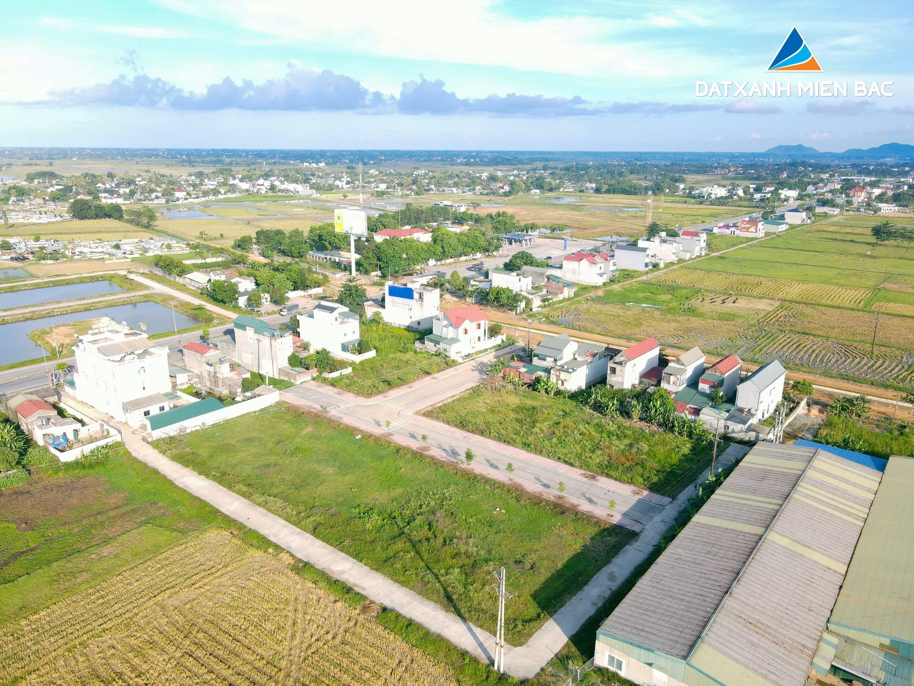 Cần bán gấp lô đất diện tích 160m², Thị trấn Tân Phong 3