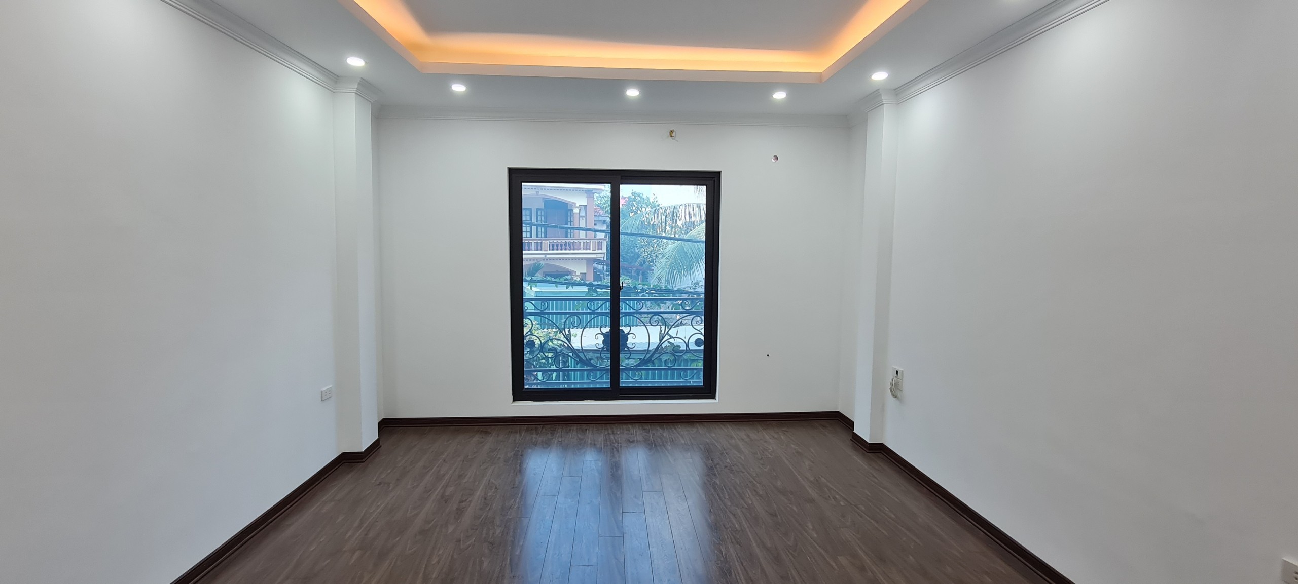 Bán nhà riêng Quang Tiến, Đại Mỗ 31m2*5Tầng hiện đại. Ngõ thoáng tiện Ôtô. 350m đến Vincom 3