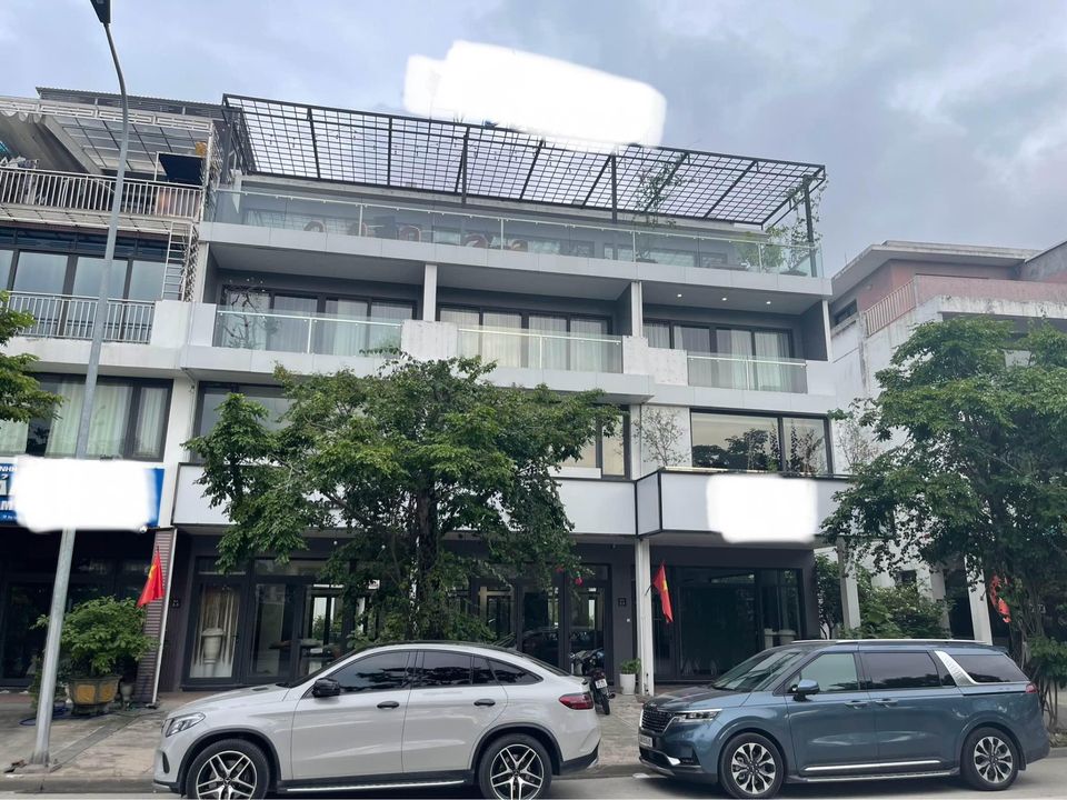 Bán nhà liền kề 260m2, 4 tầng 3 mặt thoáng, mặt đường Bãi tắm Bim Hùng Thắng, Hạ Long, Quảng Ninh