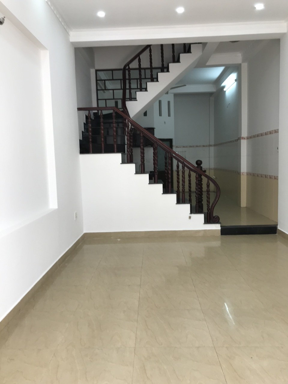 Cho thuê Nhà mặt tiền đường 8, Phường Hiệp Bình Chánh, Diện tích 200m², Giá Thương lượng 6