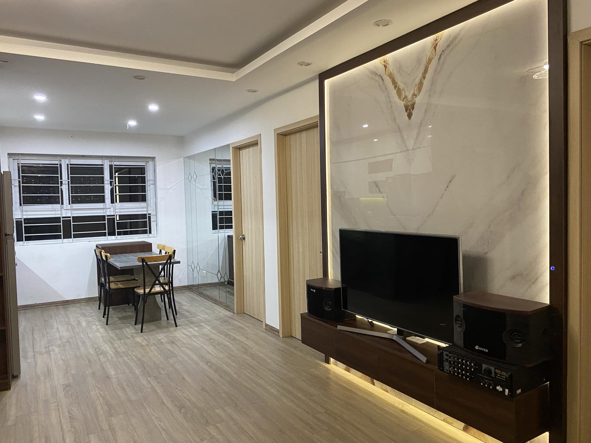 Cần bán căn hộ góc 3PN view Hồ full, nội thất mới tại KDT Thanh Hà Cienco 5 3