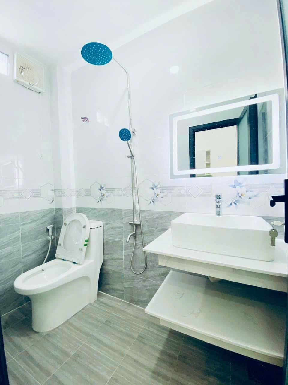 Nhà hẻm đường số 18B, Bình Hưng Hòa A,Bình Tân dt 31,5m2 1 lầu 2pn 2wc giá 2ty980 3