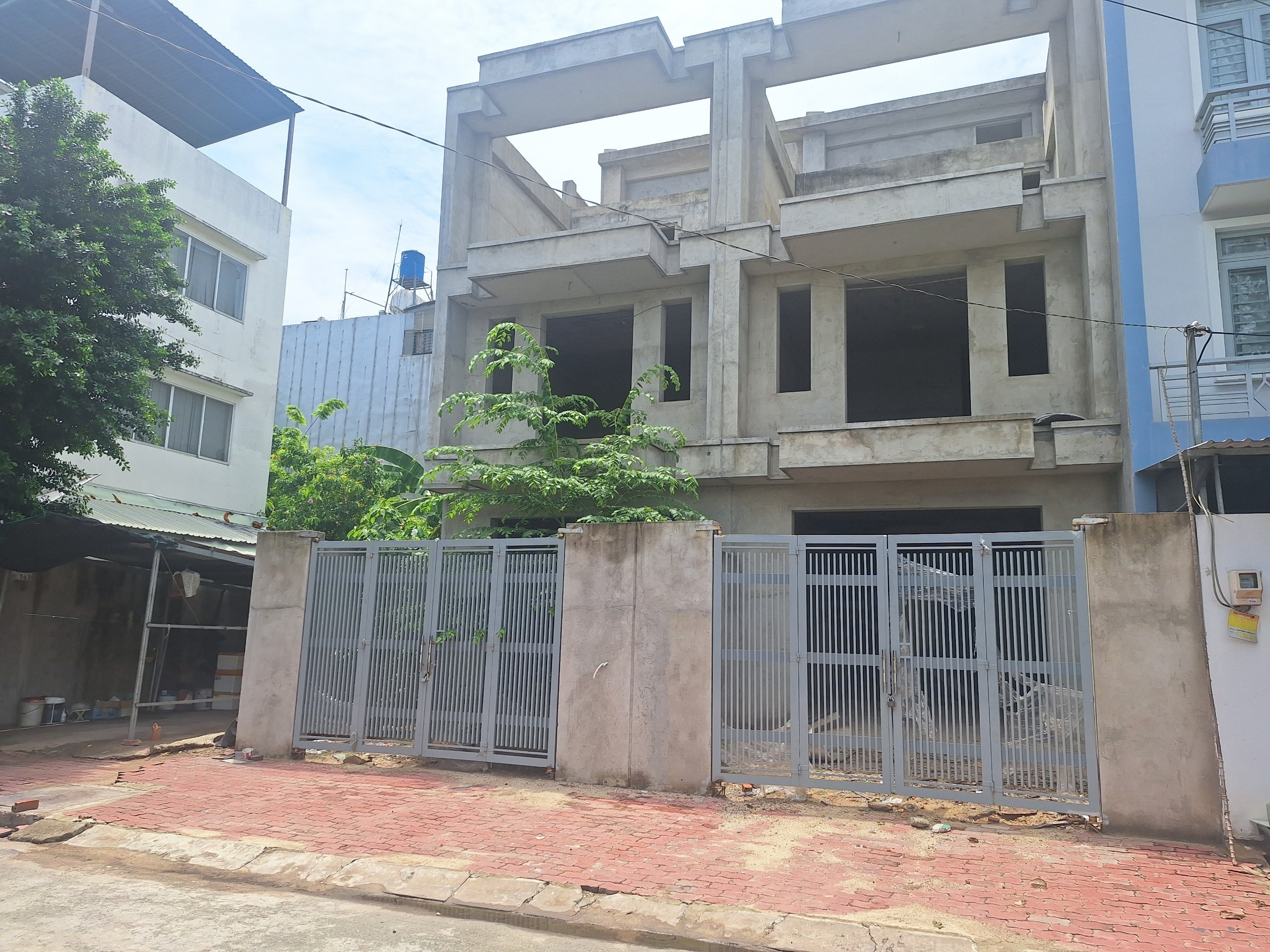 Cần bán Nhà mặt tiền dự án Khu căn hộ Vĩnh Lộc, Diện tích 147m², Giá Thương lượng