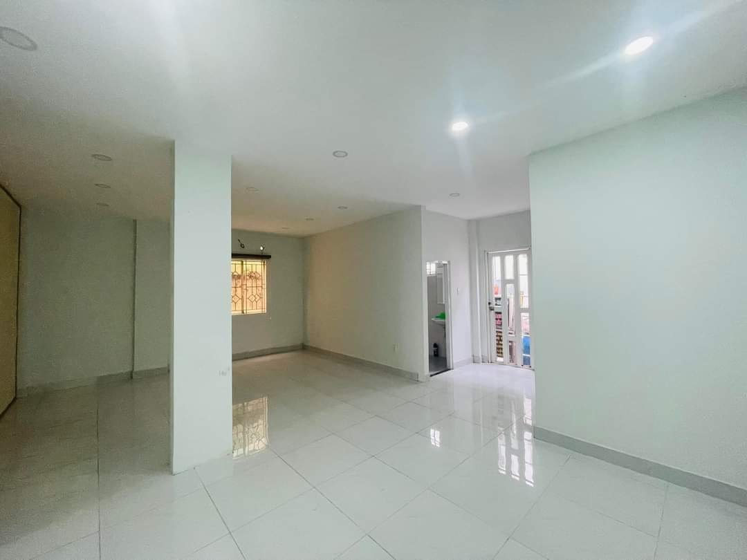 Cho thuê Văn phòng Phường Phước Long A, Quận 9, Diện tích 800m², Giá 90 Triệu/tháng 2