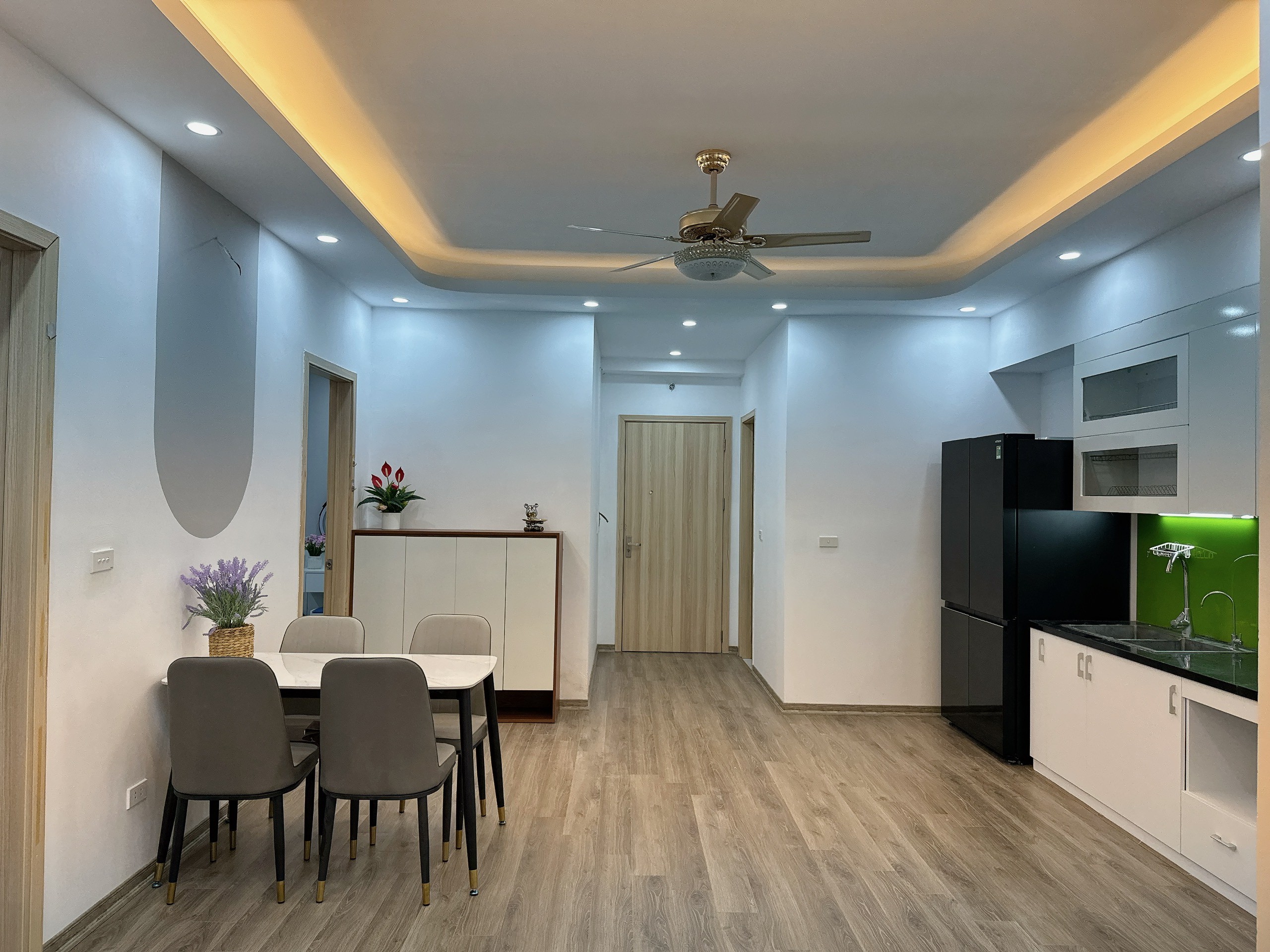 Cần bán căn hộ 3 ngủ, view thoáng, tầng đẹp, full nội thất thiết kế riêng tại KDT Thanh Hà Cienco 5 4