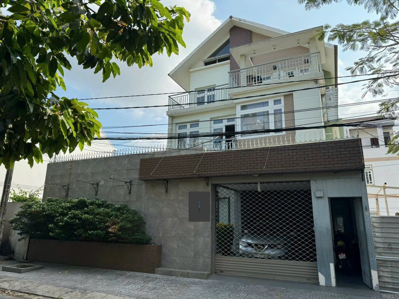 Cần bán Nhà mặt tiền Phường Phước Long B, Quận 9, Diện tích 229m², Giá 23.5 Tỷ