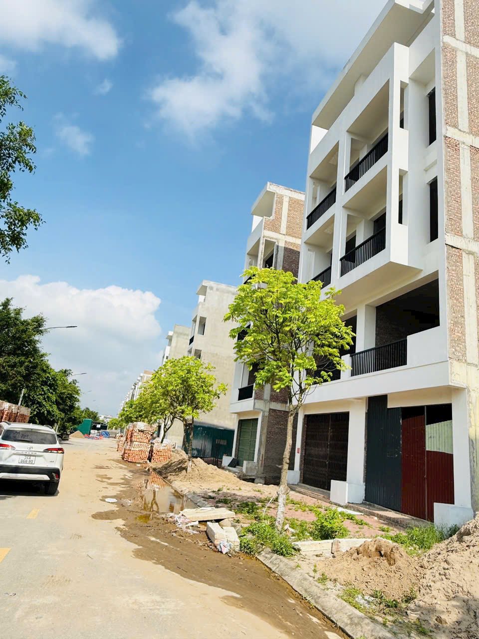 Bán đất mặt phố KDC Trần Hưng Đạo, ph Ngọc Châu, TP HD, 78.75m2, mt 5m, khu phố đẹp
