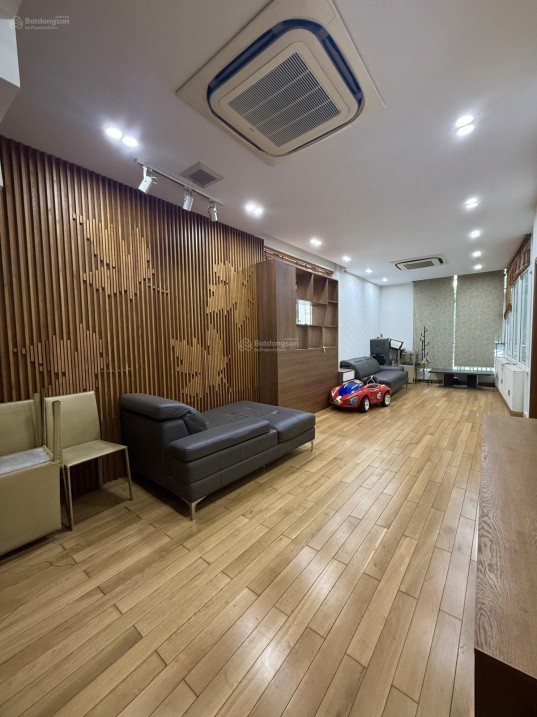Bán nhà mặt tiền 4 Tầng, 106m2 (4.4x24) Âu Dương Lân, Quận 8, Sổ Hồng hoàn công, 18.5 tỷ 2