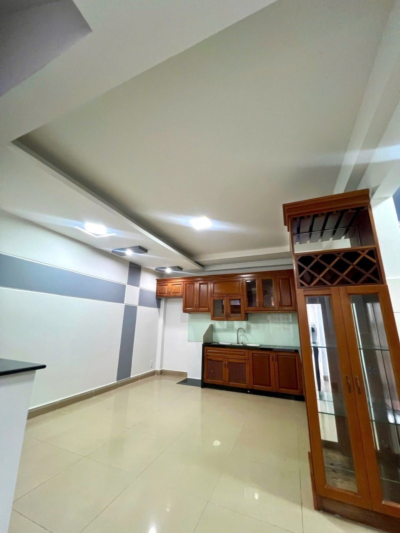 Bán nhà mặt tiền chợ Hiệp Tân-ngang 5m-sổ vuông-nhà mới-kinh doanh đỉnh 4