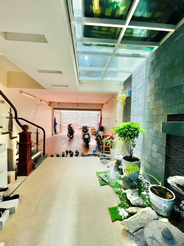 BÁN NHÀ HOÀNG VĂN THÁI, THANH XUÂN, GARA 2 Ô TÔ 7C, TRƯỚC NHÀ Ô TÔ TRÁNH, 100M2, 20.2TỶ 2