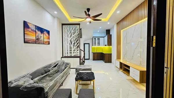 Nhà Di Trạch, Hoài Đức gần phố Nhổn, giáp khu đô thị Hinode Royal Park, xây 5 Tầng, ô tô vf3 đỗ giá