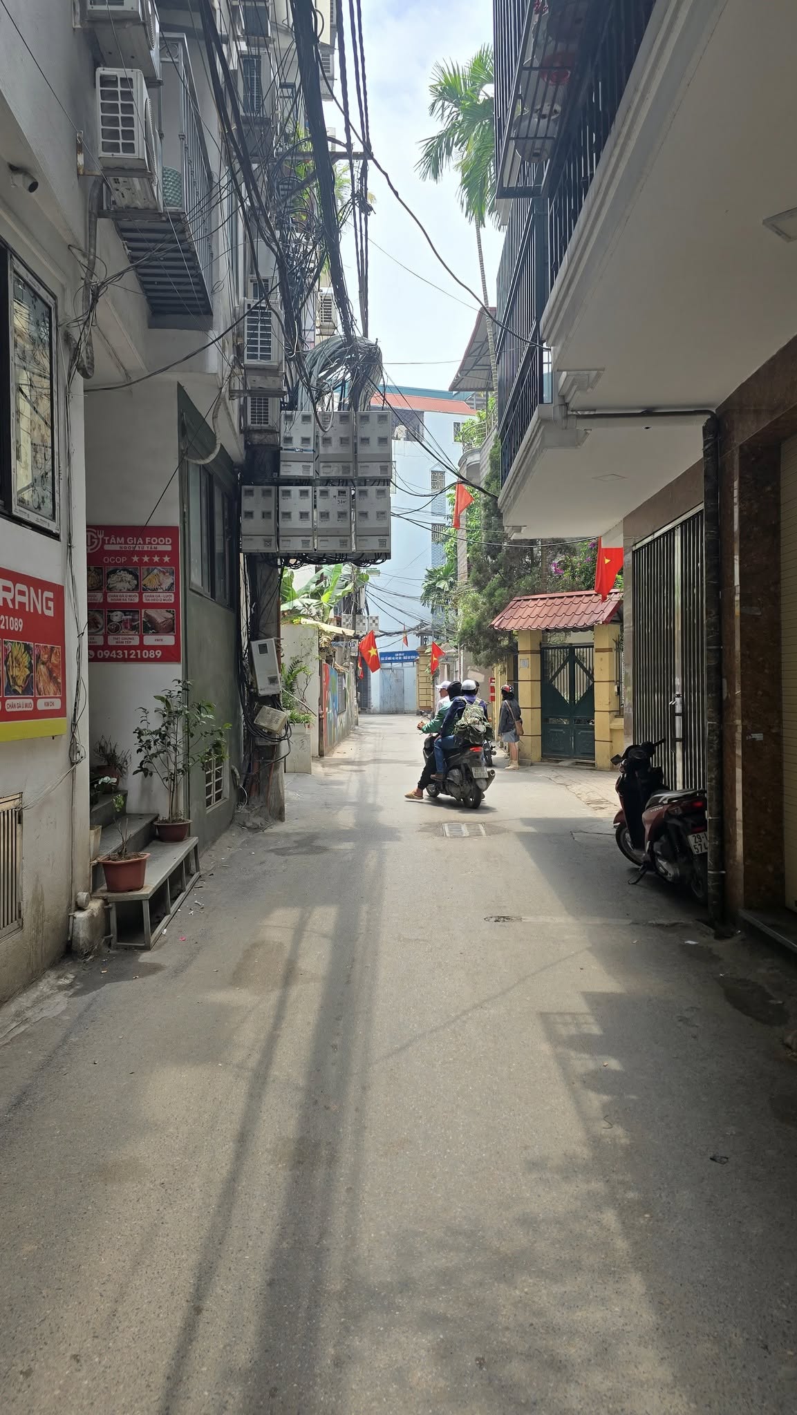 Nhà Dòng Tiền, 6 Tầng, Thang Máy, 8 PN  Ngõ Võng Thị, Bưởi, Tây Hồ, Hà Nội. 80m2  Giá 26,6 Tỷ
