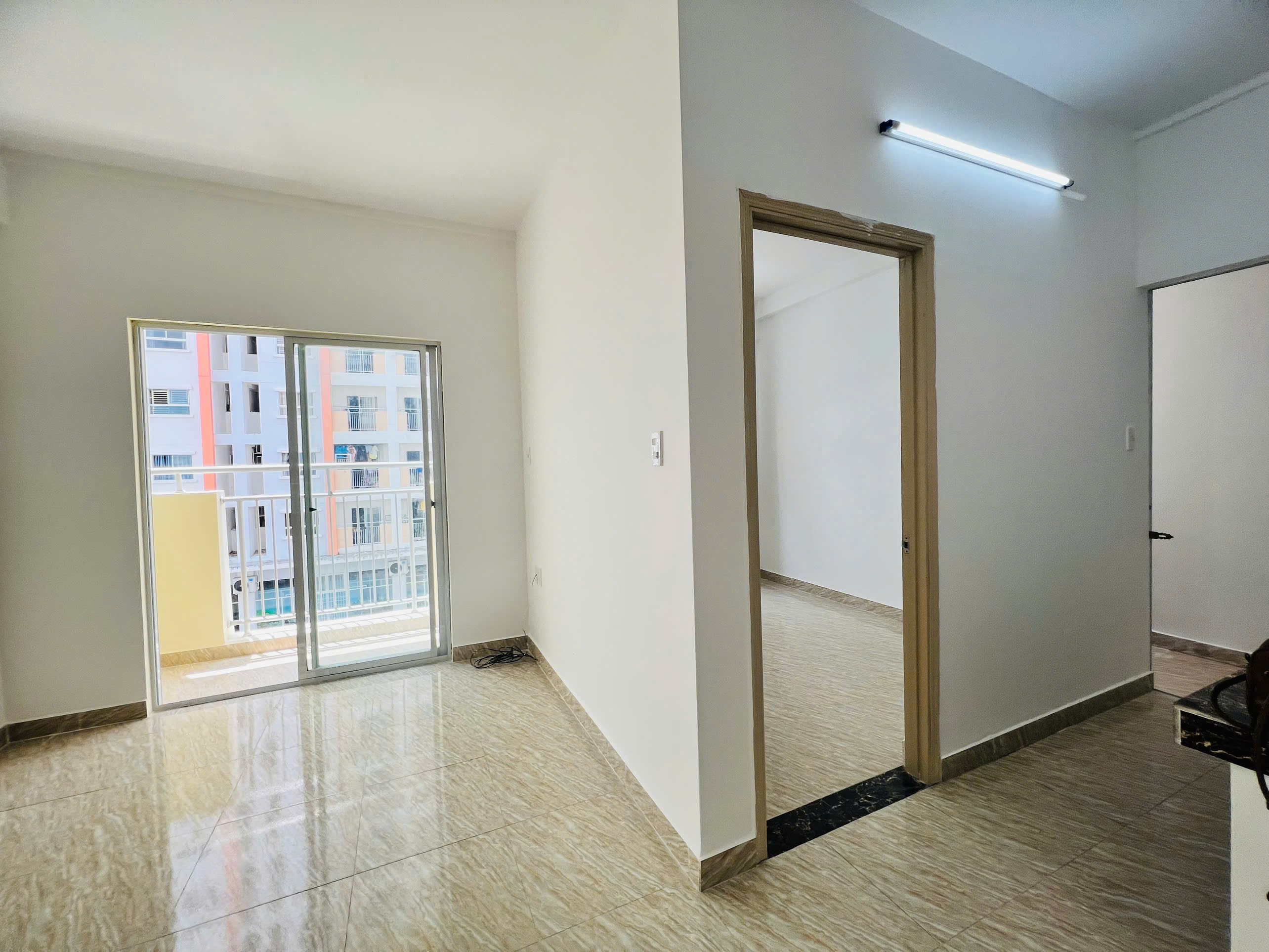 Chính chủ cần bán chung cư Hoàng Quân Giá tốt sẵn sổ hồng  lâu dài- Diện tích sd 55m, view