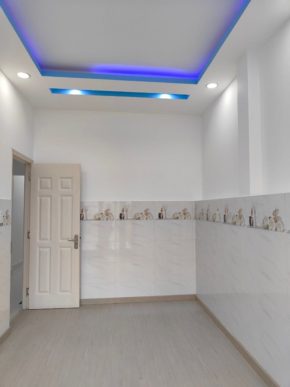 BÁN NHÀ ĐẸP 3 TẦNG GẦN CHỢ BÌNH LONG – XE TẢI TRÁNH – CHỈ 3.65 TỶ TL 0906.993.584 5