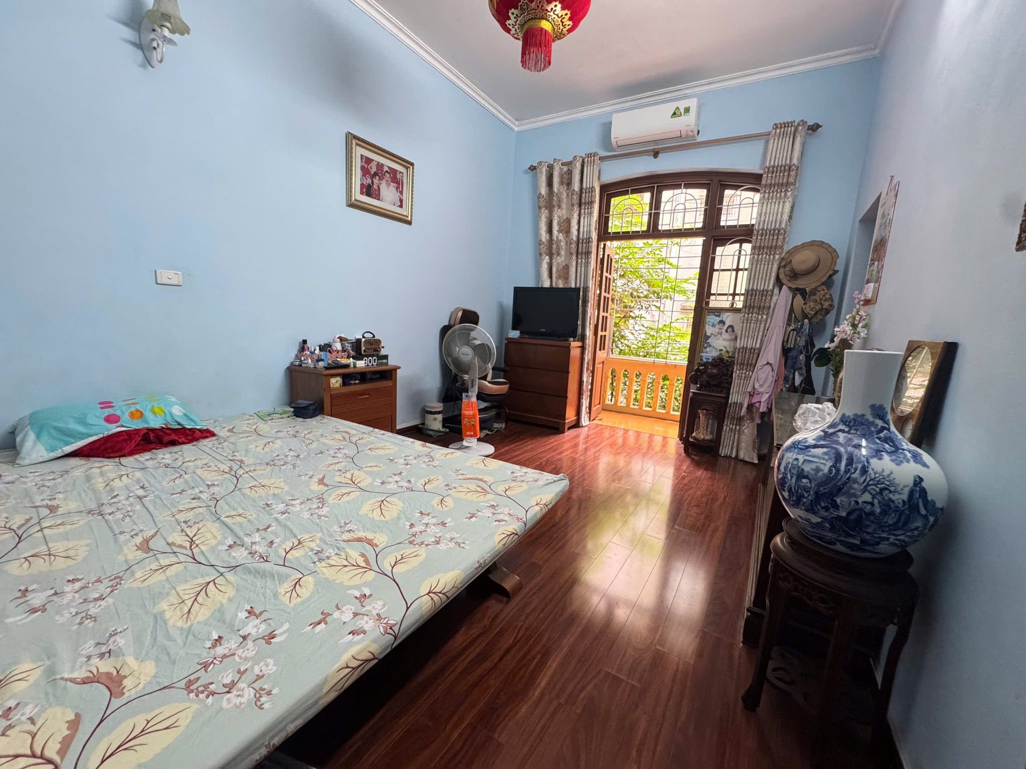 Bán Nhà Võng Thị, Bưởi, Tây Hồ, Ba Bước Ra Ô Tô, Mặt Tiền Rộng 5.6 m, 80m², Giá Chỉ 21 Tỷ 5